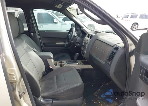 2011 Ford Escape Xlt z USA, uszkodzony, nr VIN 1FMCU0D73BKB70526